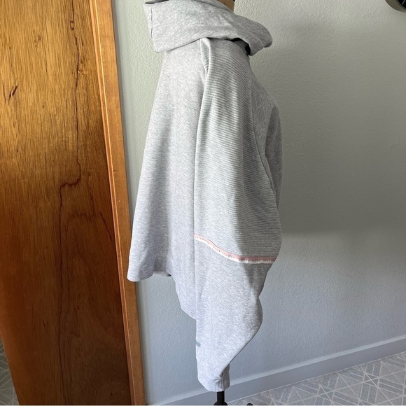 UNDER ARMOUR sz S Unstoppable Funnel Neck Gray Hoodie Loose Fit Double Knit - Picture 2 of 12